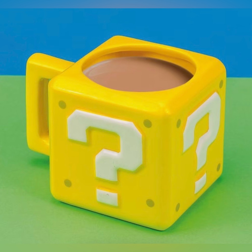Super Mario Question Block Mug 13oz BNWT